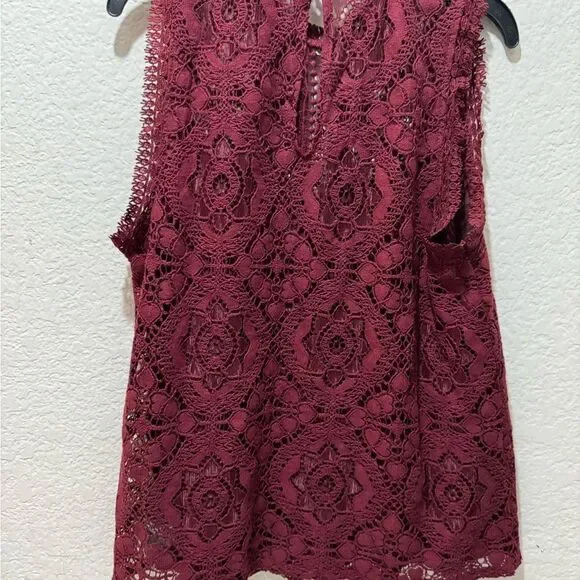 BB Dakota 'Patti' Guipure Lace Sleeveless Blouse in Bordeaux, S NWOT - Picture 6 of 11